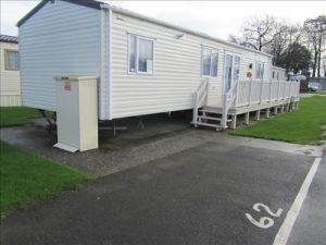Carnaby Oakdale Holiday Caravan Rental at Hoburne Bashley Park near to New Milton - 3 Bedrooms - Sleeps 6